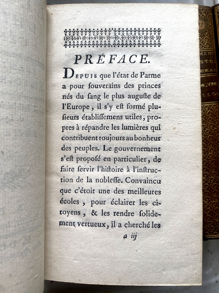9volumes In12 "Eléments d'Histoire Générale" , par M. l'Abbé Millot 1772 reliures baroques veau-photo-4