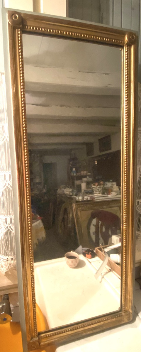 Charmante glace Louis XVI d'entre-deux ,fin XIX ème en bois laqué et doré, perlée à cabochons-photo-6