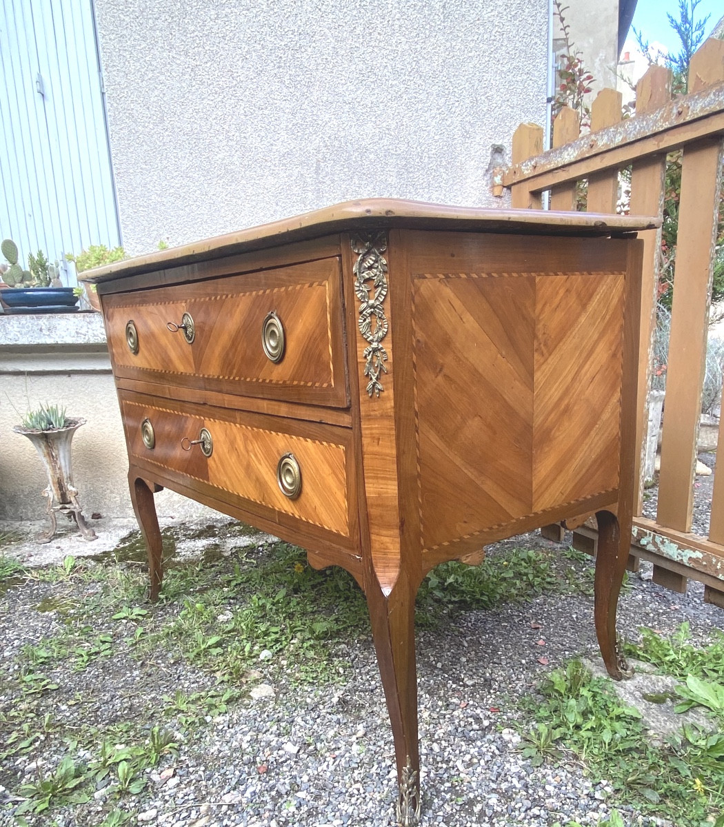 Importante commode sauteuse deux tiroirs tout en marqueterie ép. Transition dessus marbre ocre-photo-3