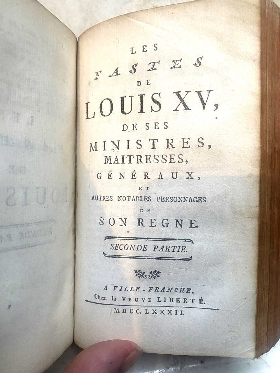 Fort vol.In12 de 1782 en deux tomes :"Les Fastes de Louis XV",  Ville-Franche 1782. Vve Liberté-photo-3