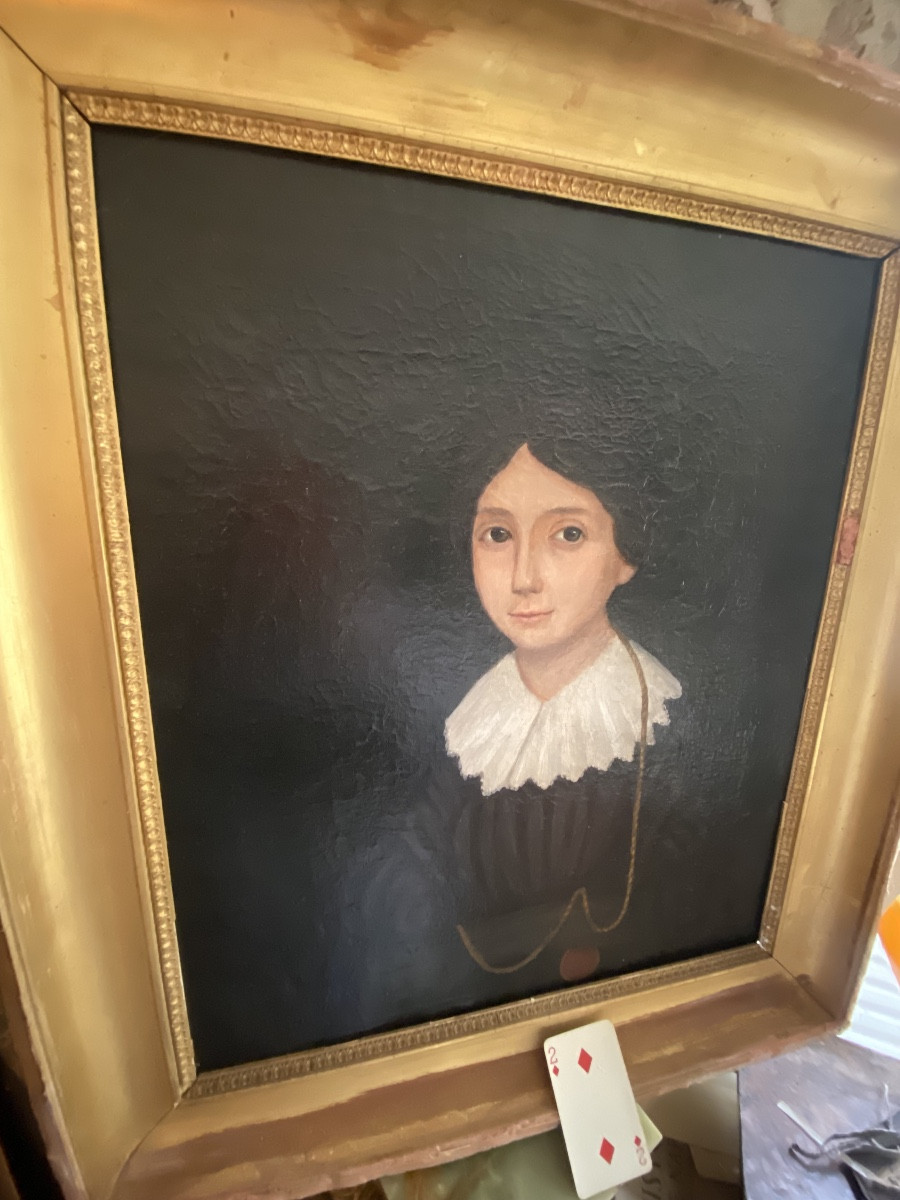 Portrait "jeune femme "cadre Louis Philippe a la robe sombre col dentelle chaine en sautoir-photo-6