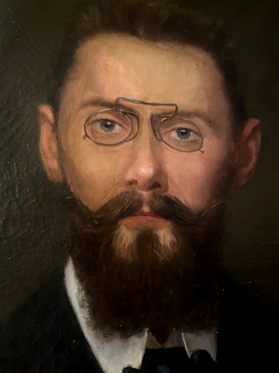Beau grand Portrait  d'Homme aux pince nez et noeud papillon  encadré  ,XIXème, signé M Roucole-photo-4