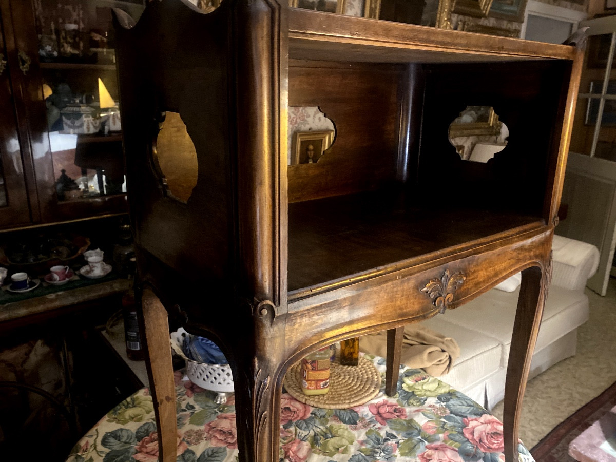 Importante table de Cabaret ,cotés ajourés niche style Louis XV , beau noyer" bout de de canapé-photo-2