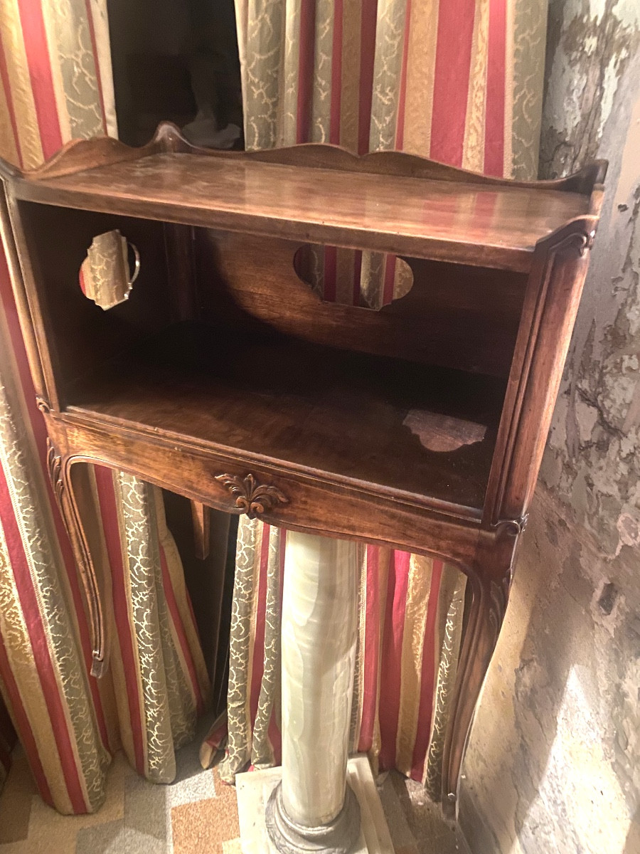 Importante table de Cabaret ,cotés ajourés niche style Louis XV , beau noyer" bout de de canapé-photo-4