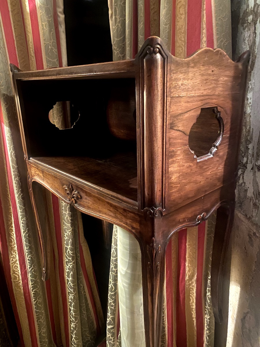 Importante table de Cabaret ,cotés ajourés niche style Louis XV , beau noyer" bout de de canapé-photo-7