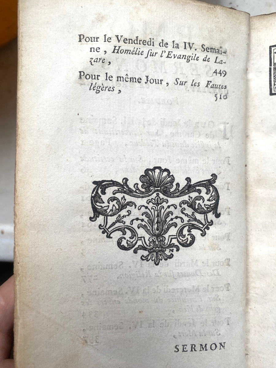 Maroquin rouge de la Maison de Joinville", Louis d'Orléans"  Carême de Massillon. In 12 de 1745-photo-3