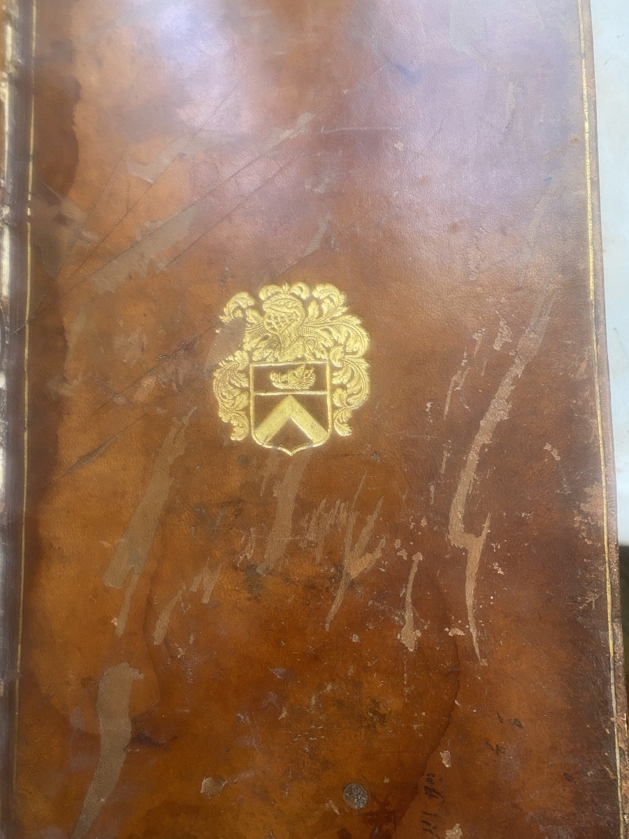 In-folio ,"Armes de Chevalier," Mémoires des Gaules depuis le Déluge  jusqu'à l'établissement..-photo-2