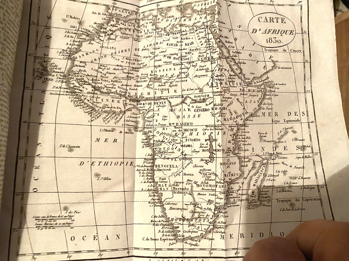 Geographical Dictionary Of Vosges, Fresh Exp. In 8, Illustrated With Maps, Flags & Coins-photo-2