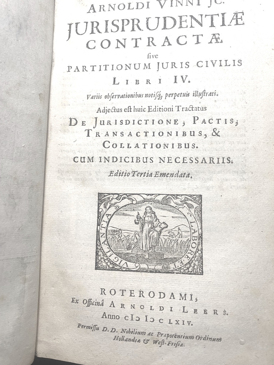 Fort Vol.I, 8 en velin à rabats d'Arnoldi Vinni JC. De Jurisprudence Civile en , 4 Livres ,1664-photo-3
