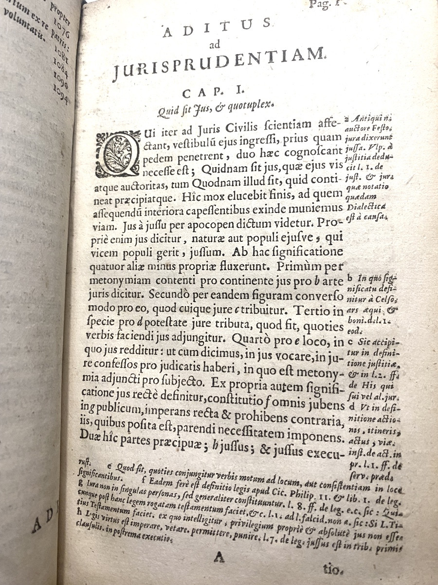 Fort Vol.I, 8 en velin à rabats d'Arnoldi Vinni JC. De Jurisprudence Civile en , 4 Livres ,1664-photo-4