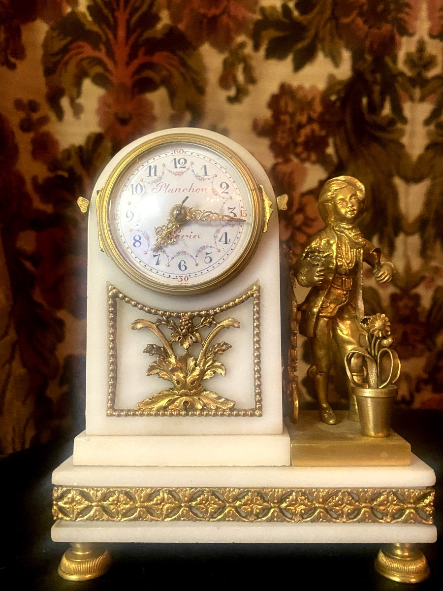 Louis XVIIIth Style Planchon Terminal Clock, In White Carrara Marble And Gilded Bronze