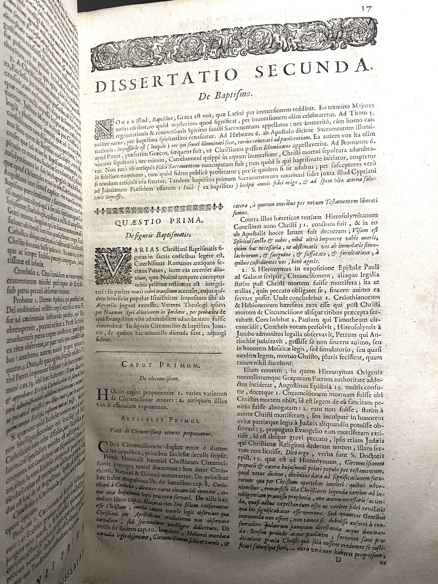 In folio, 1705 ,à Lyon :"Commentaires Historiques et Dogmatiques sur les Sacrements ",G. Juenin-photo-8