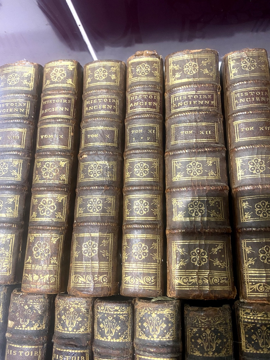 A Collection Of 38 Volumes In 12mo, Belonging To An Amateur Of Ancient History.-photo-2