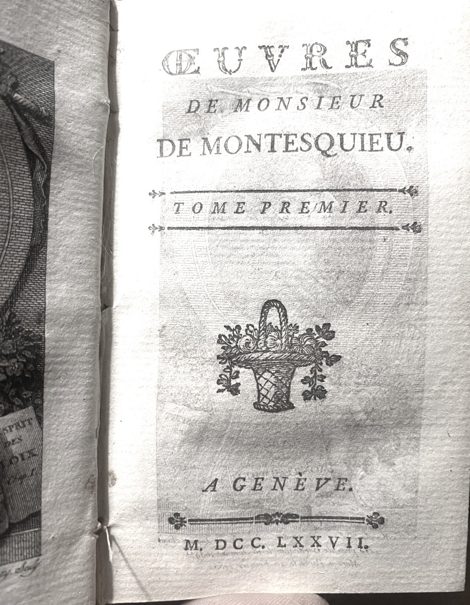 Cinq volumes en maroquin rouge  2/3 Milton et Montesquieu 3/4 forma miniature Genève Cazin 1777-photo-5