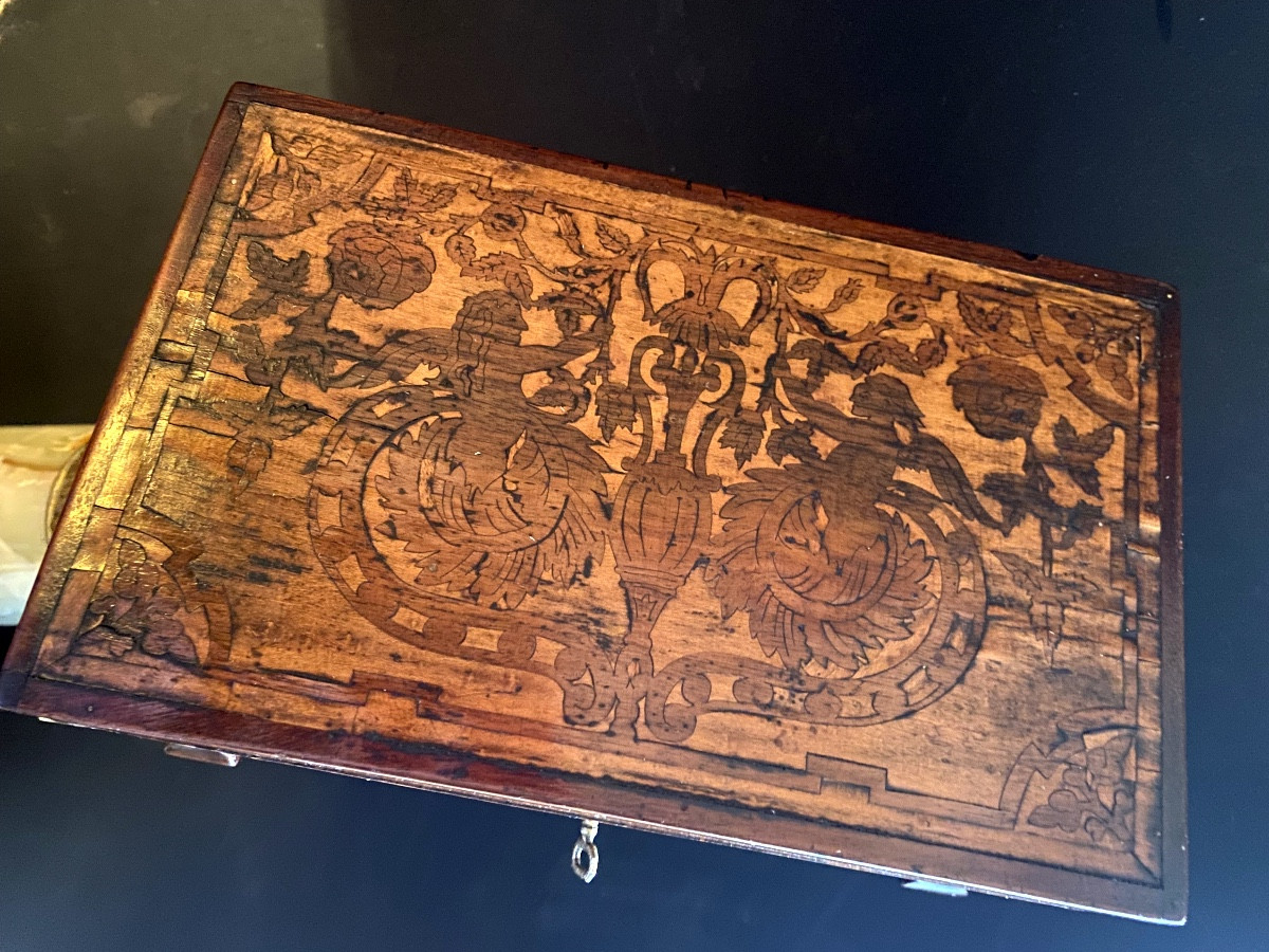  Beautiful Early 19th Century Jewelry Box, Marquetry In Two Woods In The Baroque Style à La Bérain Ch. X. -photo-3
