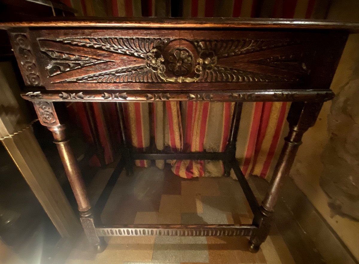 Ravissante table console en chêne a traverses,  façade sculptée, de style Louis XIII un tiroir -photo-4