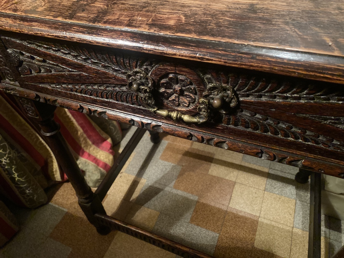 Ravissante table console en chêne a traverses,  façade sculptée, de style Louis XIII un tiroir -photo-5