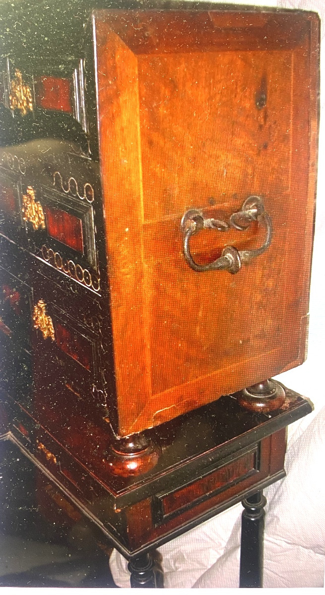   Cabinet en écaille de tortue de Voyage Italien du XVIIème siècle Renaissance et son piètement-photo-4