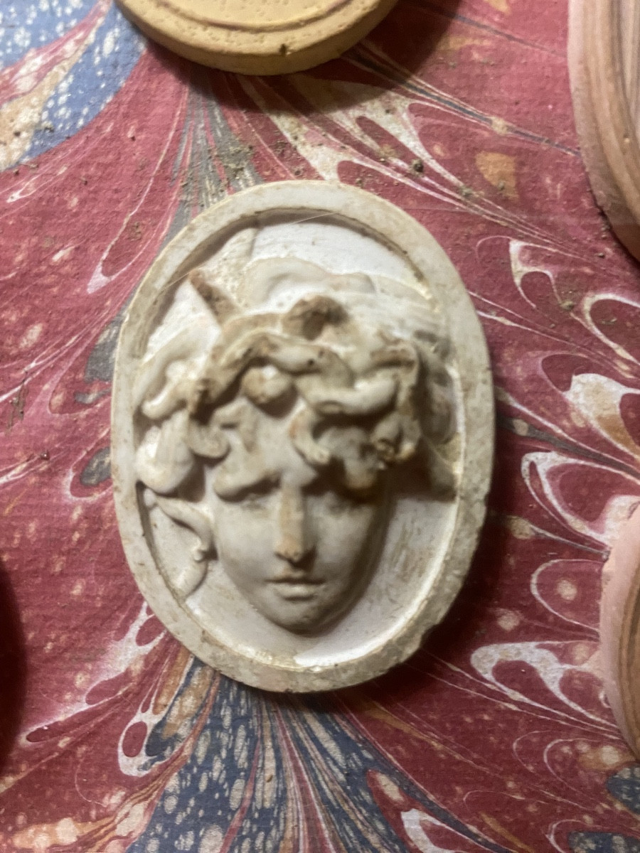  Beautifully Framed, 19th-century Italian Terracotta Cameo Prints Of Ancient Gods & Goddesses-photo-3