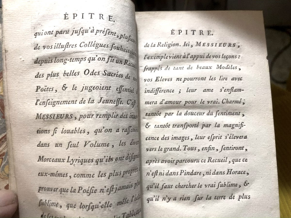 Book With The "arms Of Jouffroy De Gonsans": In 16: "the Sacred Lyric Poems", A Orléans. 1774.-photo-2