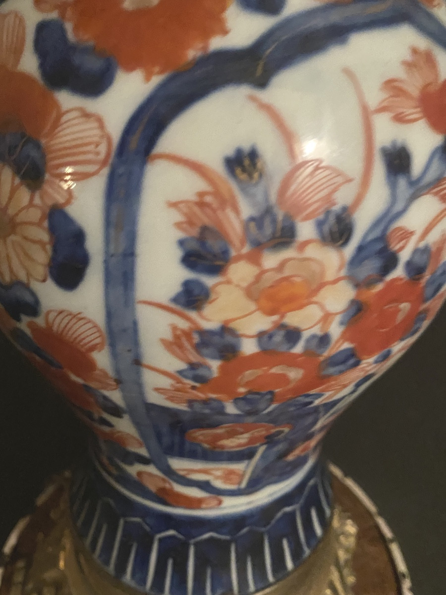 Généreuse Lampe de Salon en Porcelaine Imari Japonaise avec piètement et montage bronze ,élect.-photo-2