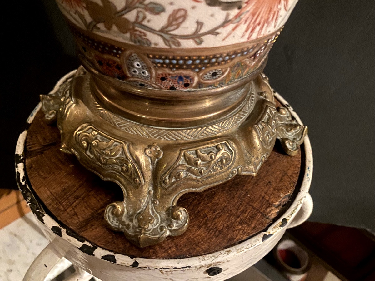 Grande lampe de salon en porcelaine de "Satsuma"19ème, soclée en France de bronzes ornementaux -photo-4