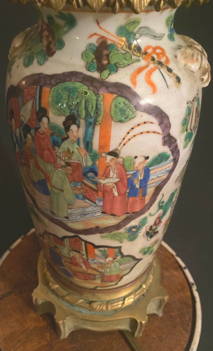 "canton" Porcelain Lamp, China, 18th Century, Composed Of A Vase With A Chiseled Bronze Mount-photo-3