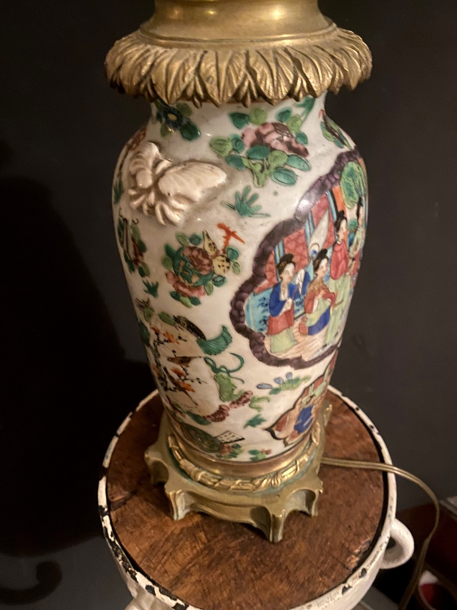 "canton" Porcelain Lamp, China, 18th Century, Composed Of A Vase With A Chiseled Bronze Mount