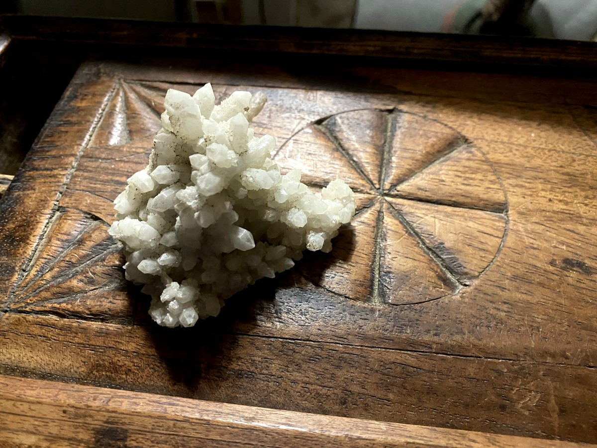 Queyras Box, Carved Fir With Compartments, Sliding Lid, 18th-century Stone Collection-photo-4