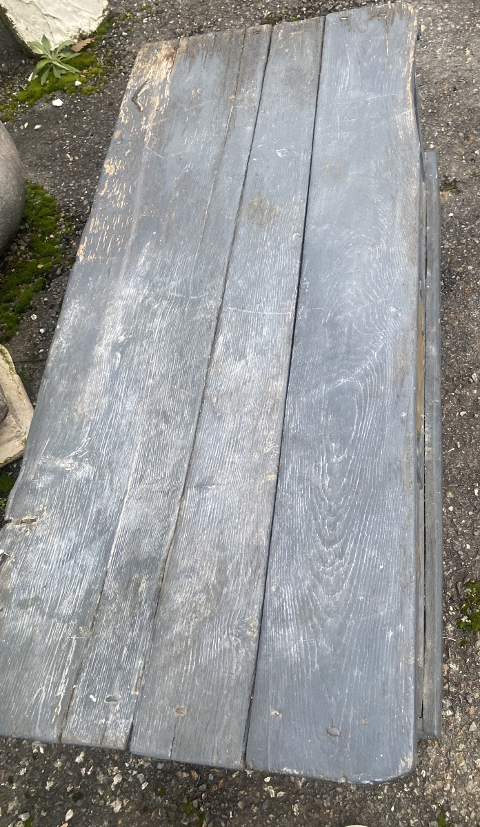 Coffre de montagne en bois blanc XVIIIème à panneaux ressortis et bien ornementé sur les cotés-photo-5