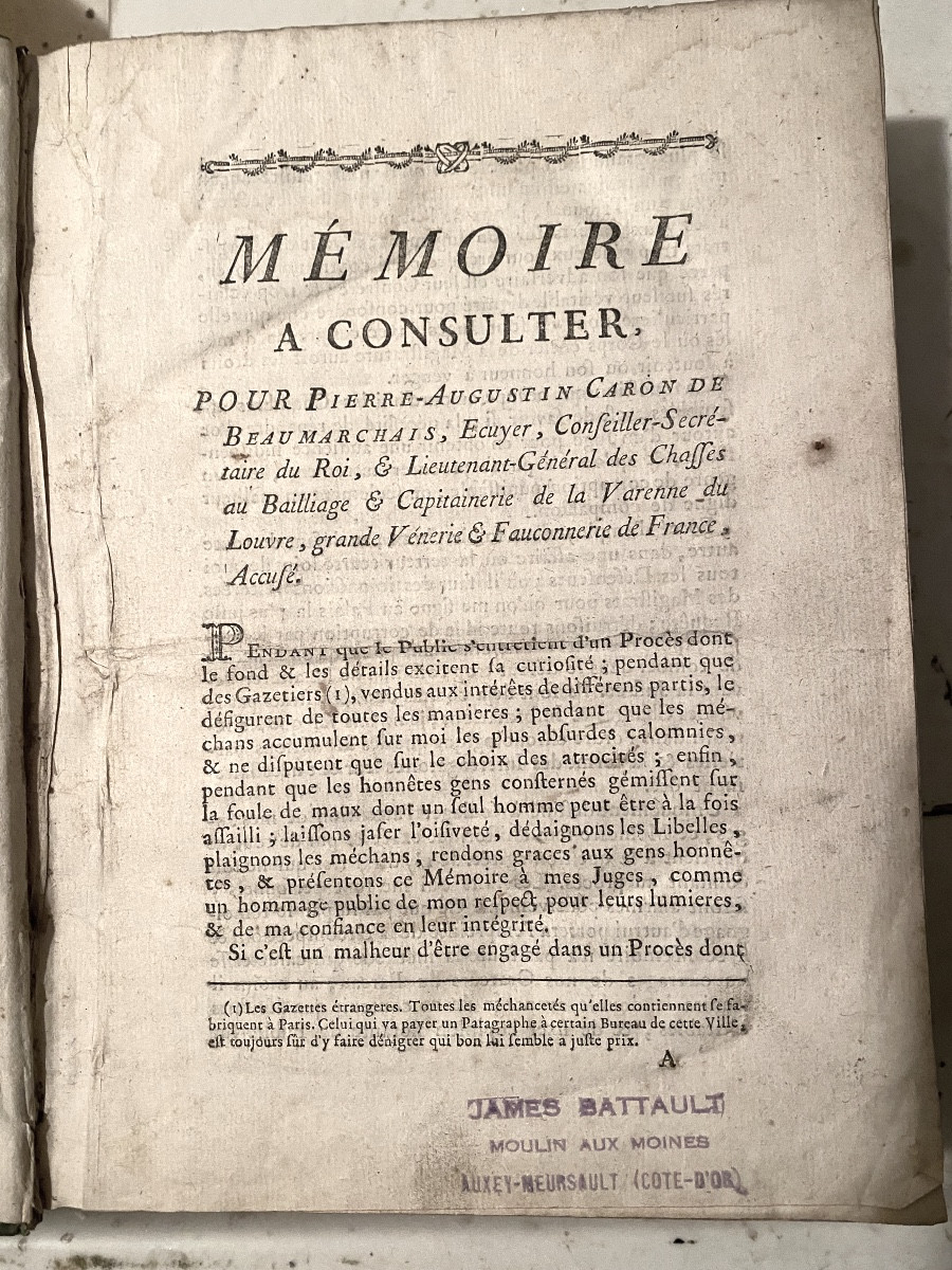 Réunion de pièces de Procès: Pierre-A. " Caron de Beaumarchais" en un fort Vol. In 4 velin vert-photo-3