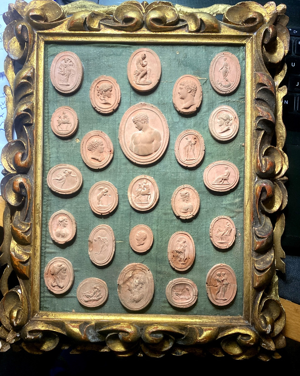 Collection Of 19th-century Terracotta Cameo Prints From The "grand Tour" In A Carved Gilt Frame