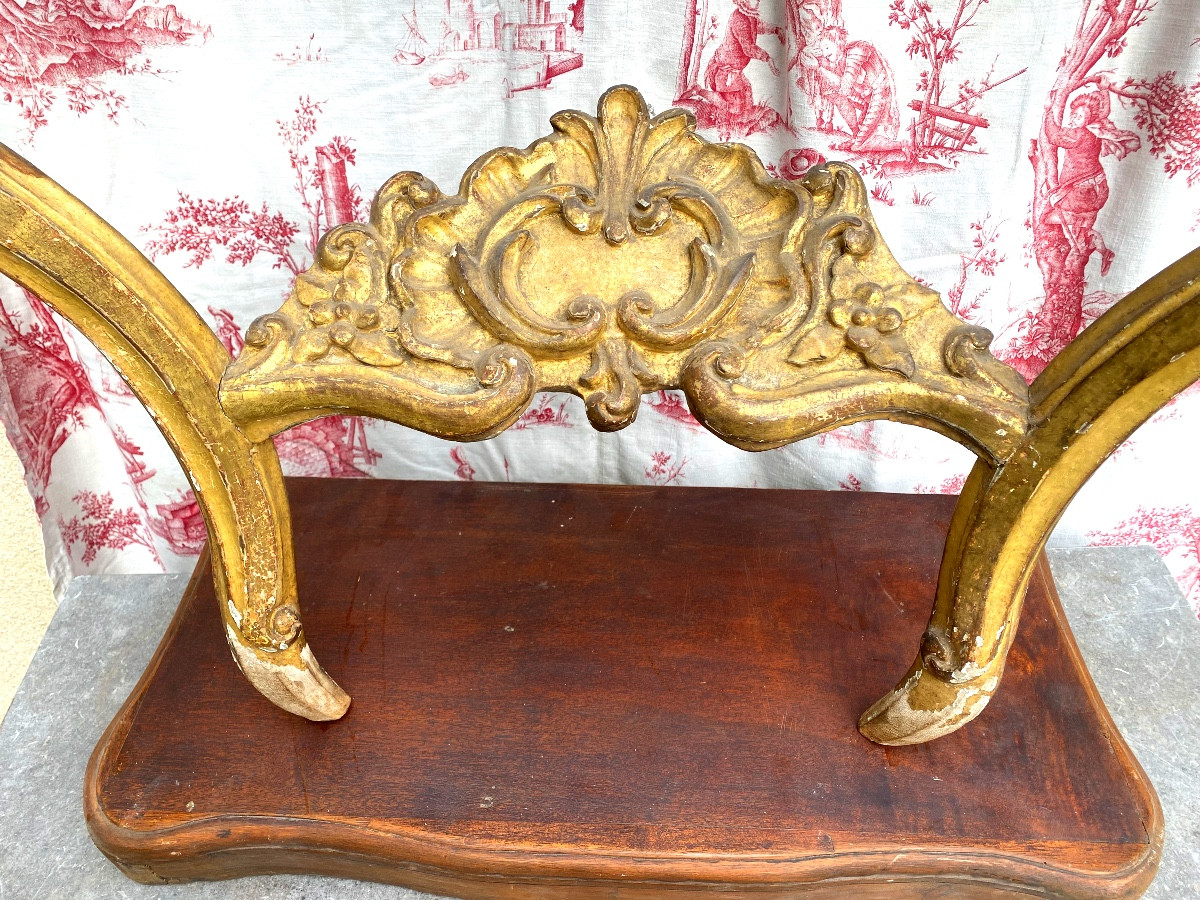 Charming Baroque Console Table In Gilded Wood, 18th Century, Louis XV Style, Carved With Pink Veined Marble Top-photo-2
