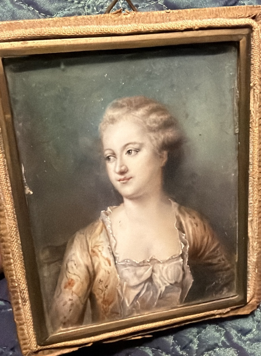  Rare miniature " Dame en tenue du matin belle a son lever "de beau format rectangulaire XVIIIè-photo-3