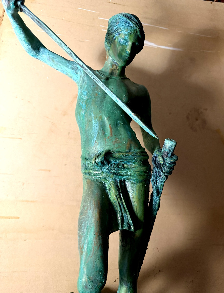 Grand élégant bronze fin XIXème patine verte David terrassant Goliath d'après Mercier soclé-photo-2