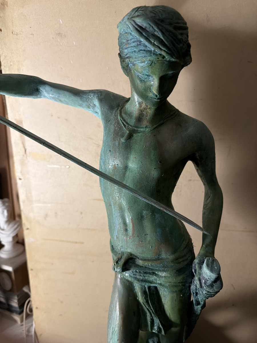 Grand élégant bronze fin XIXème patine verte David terrassant Goliath d'après Mercier soclé-photo-2