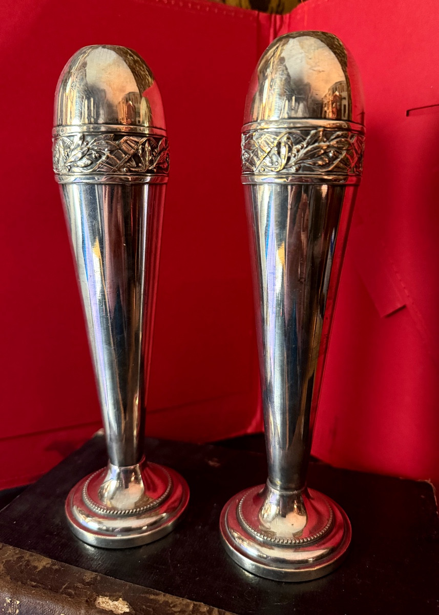 Pair Of Art Déco Vases By Durousseau Un Silver Plate Métal Form Obus