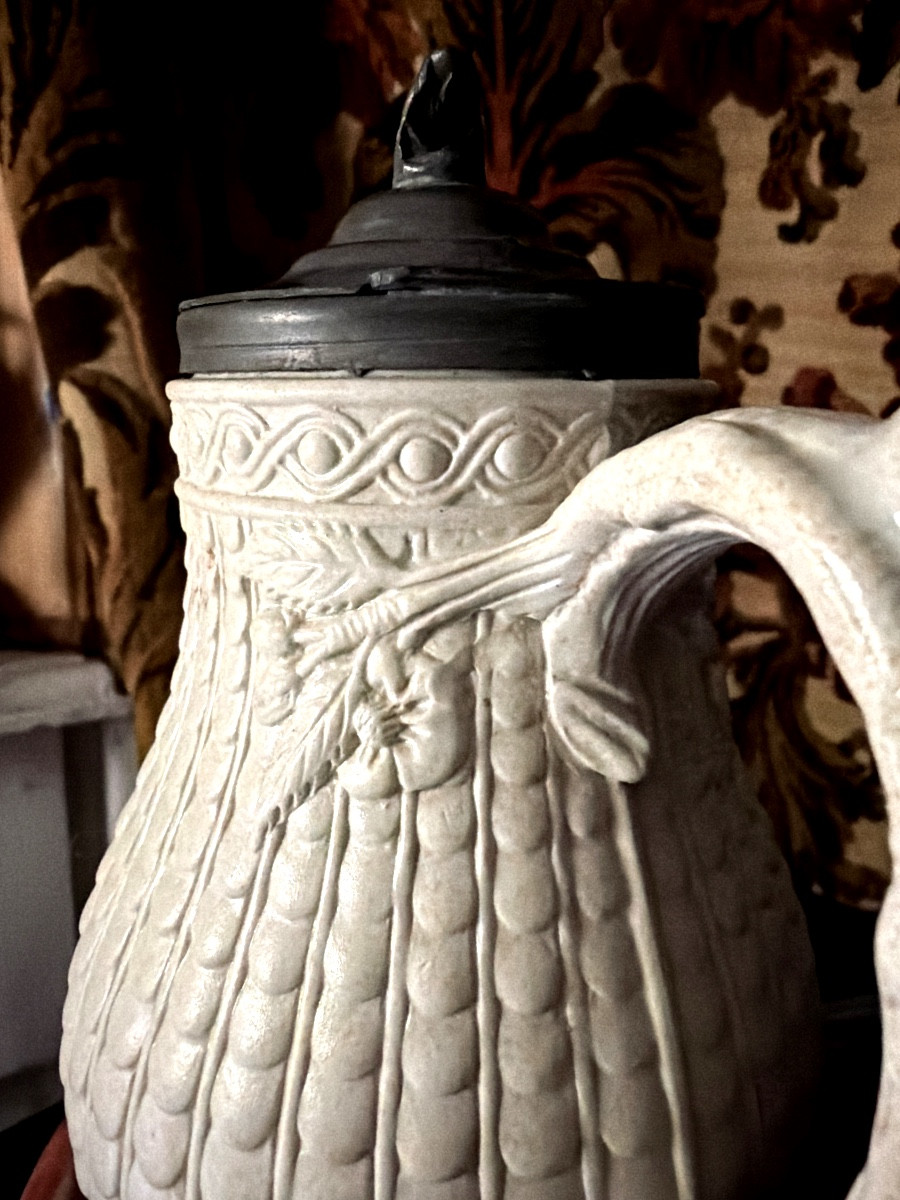  Charming English Earthenware Ewer In White With A Pewter Lid And Spout, 19th Century -photo-7