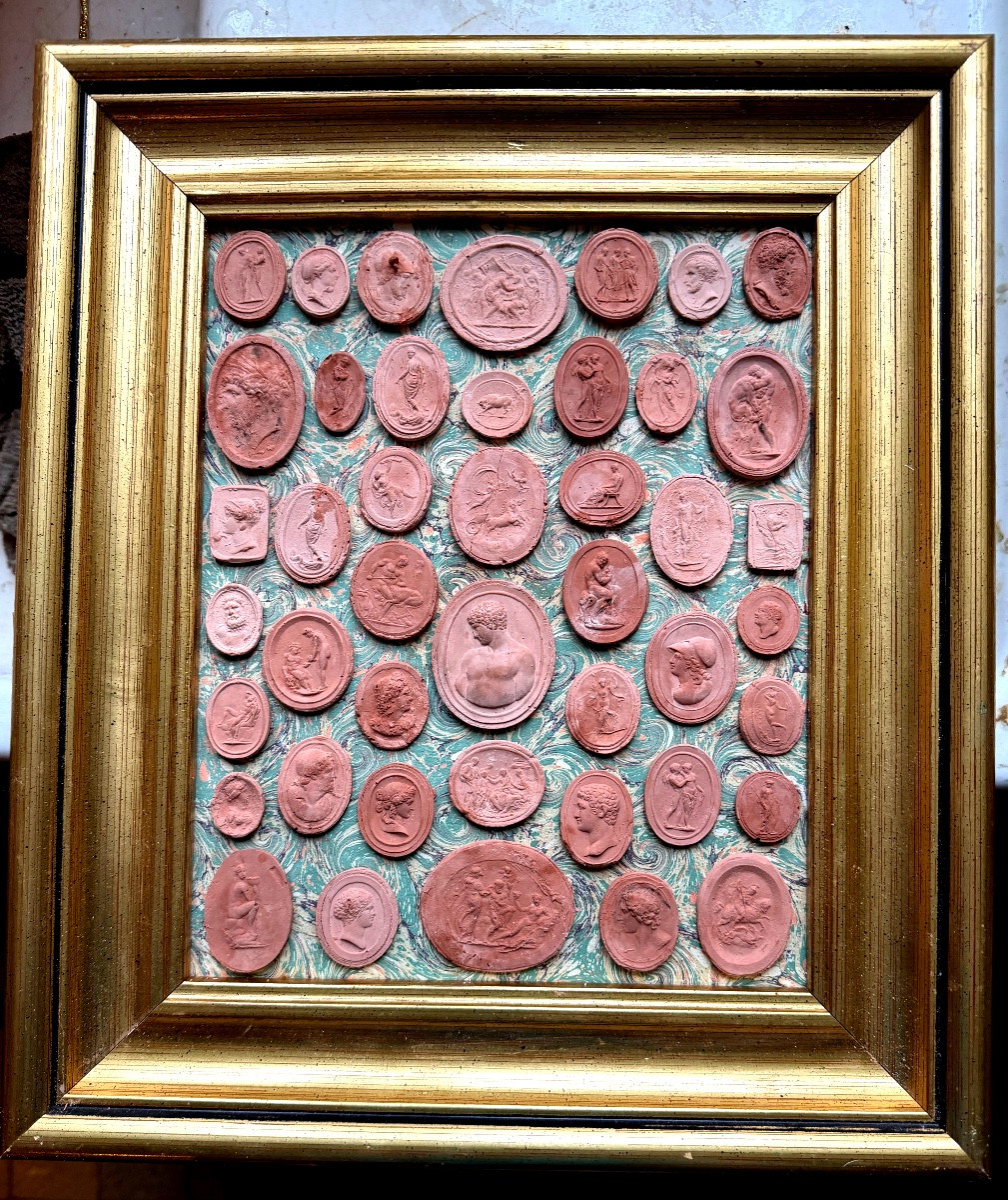 Collection d'empreintes de camées en terra-cotta antique  Italie XIXème a l'image du Grand Tour