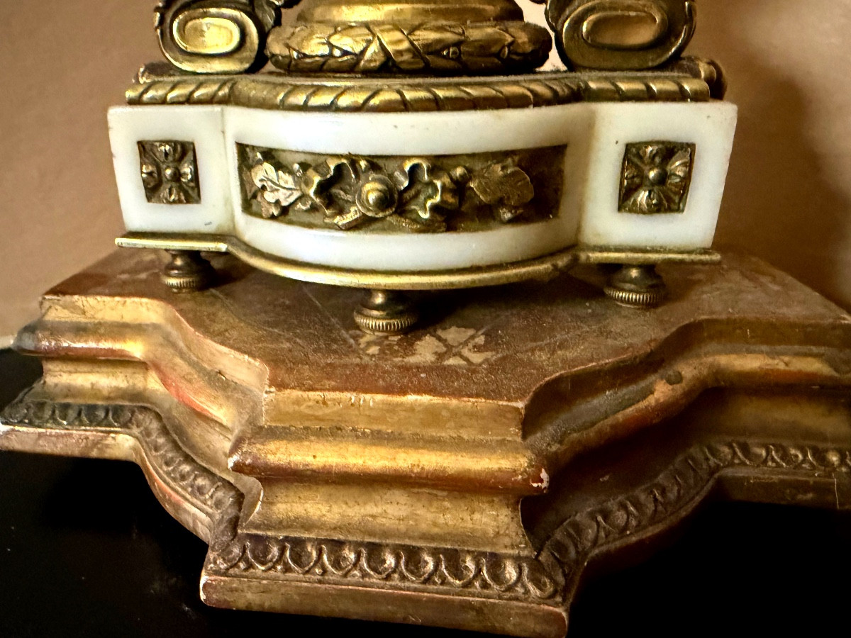  Belle Pendulette  "d'alcôve "de style Louis XVI dite colonne en bronze et marbre soclée XIXème-photo-1