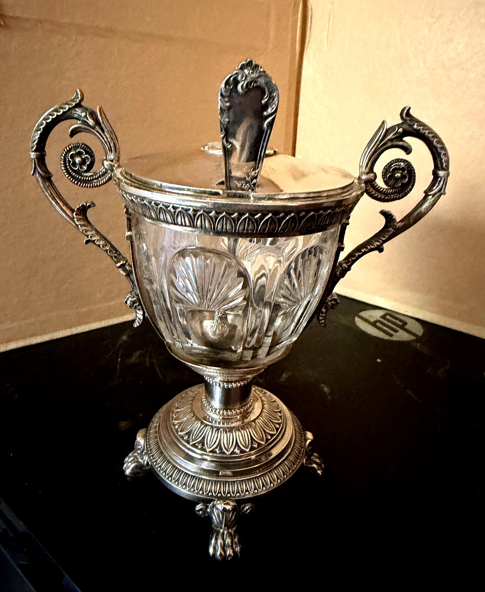 Table Service Consisting Of Two Salt Cellars And A Sugar Bowl In Chased Silver With Crystal Interior, Silver Minerva.-photo-4