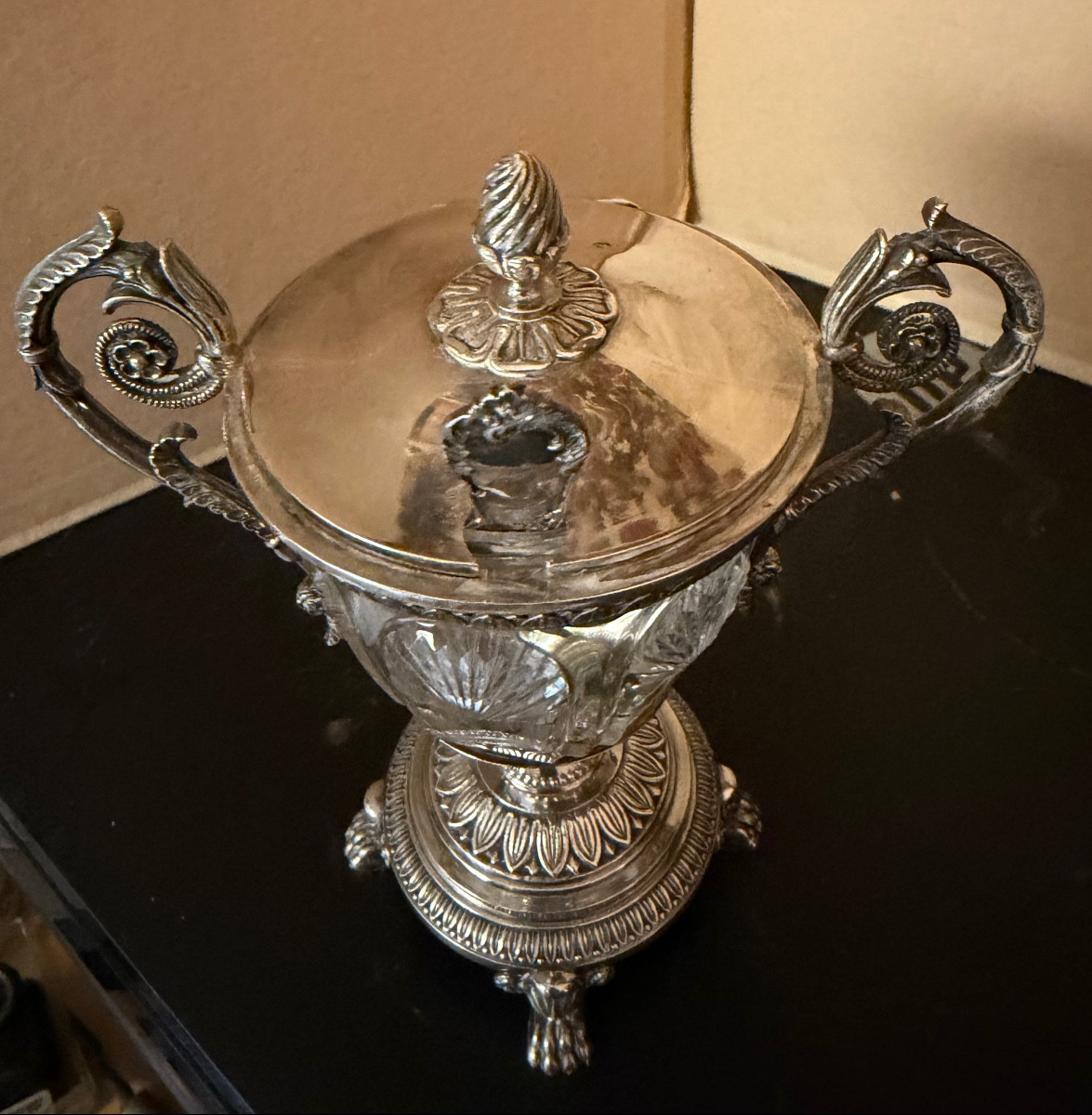 Table Service Consisting Of Two Salt Cellars And A Sugar Bowl In Chased Silver With Crystal Interior, Silver Minerva.-photo-1