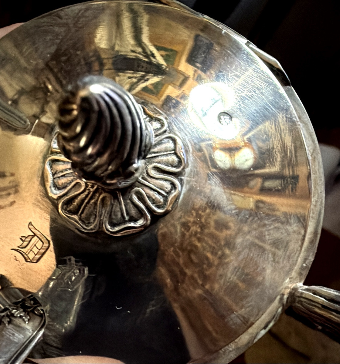 Table Service Consisting Of Two Salt Cellars And A Sugar Bowl In Chased Silver With Crystal Interior, Silver Minerva.-photo-8