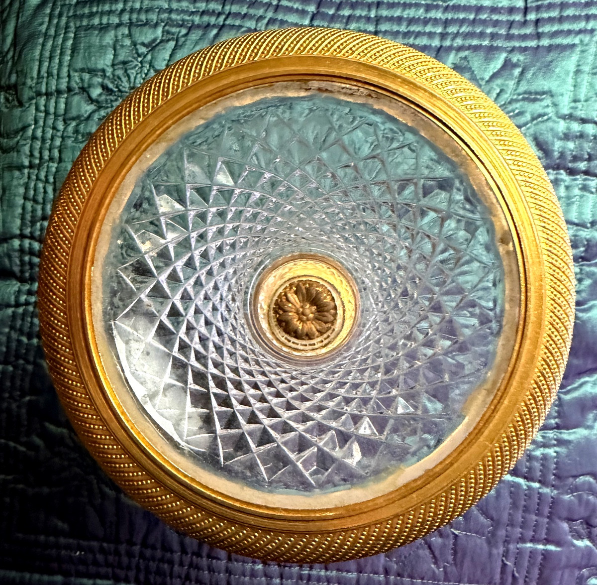 Charming Medici Crater Vase, Pineapple-cut Crystal, With A Gilt Bronze Rim, High Quality, 1960s-photo-4