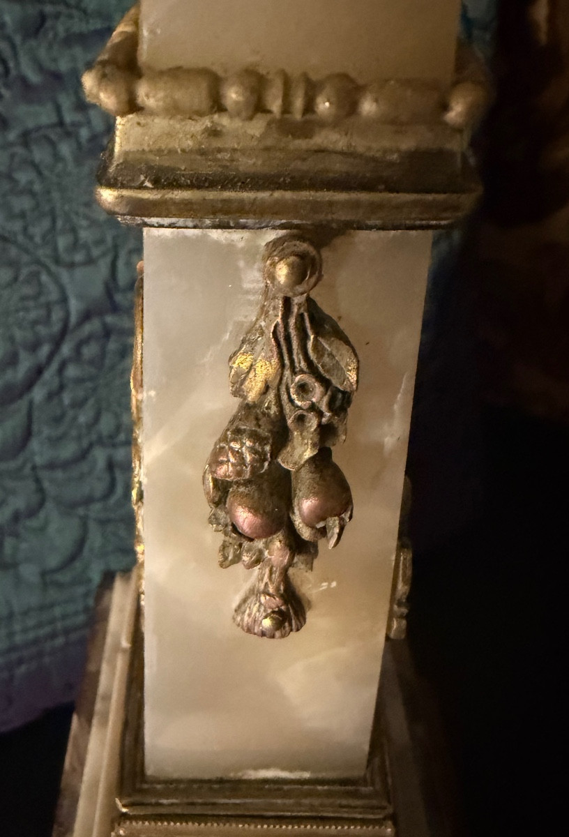 Obélisque en onyx laiteux ornementé d'un camée XVIIIème du Profil de" Scipion l'Africain ",1830-photo-5