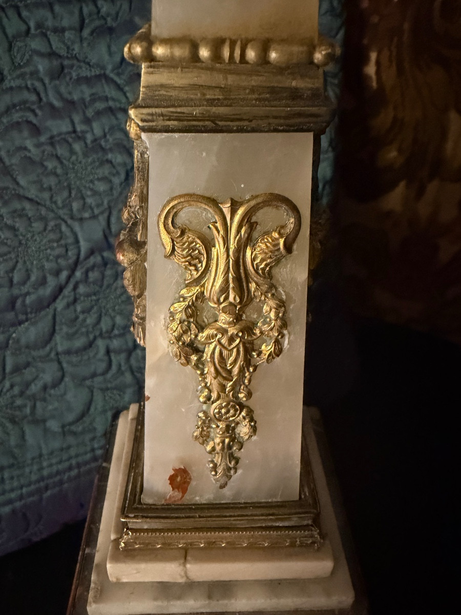 Obélisque en onyx laiteux ornementé d'un camée XVIIIème du Profil de" Scipion l'Africain ",1830-photo-6