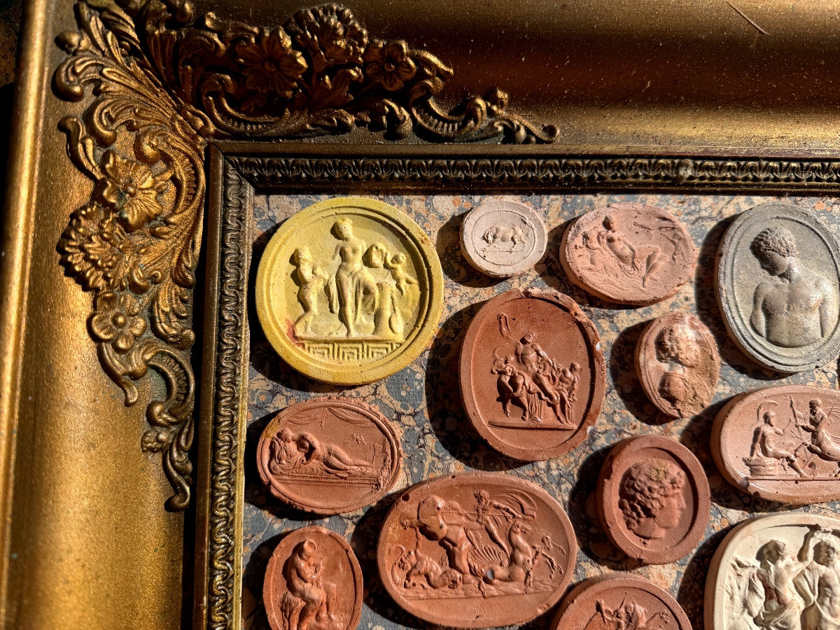 Collection Of The "grand Tour" Of Terracotta Cameo Prints Of Ancient Gods And Goddesses-photo-2