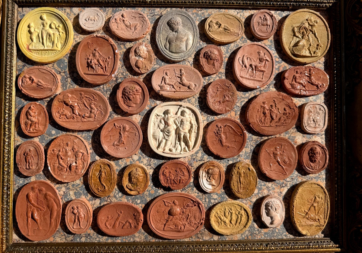 Collection Of The "grand Tour" Of Terracotta Cameo Prints Of Ancient Gods And Goddesses-photo-3