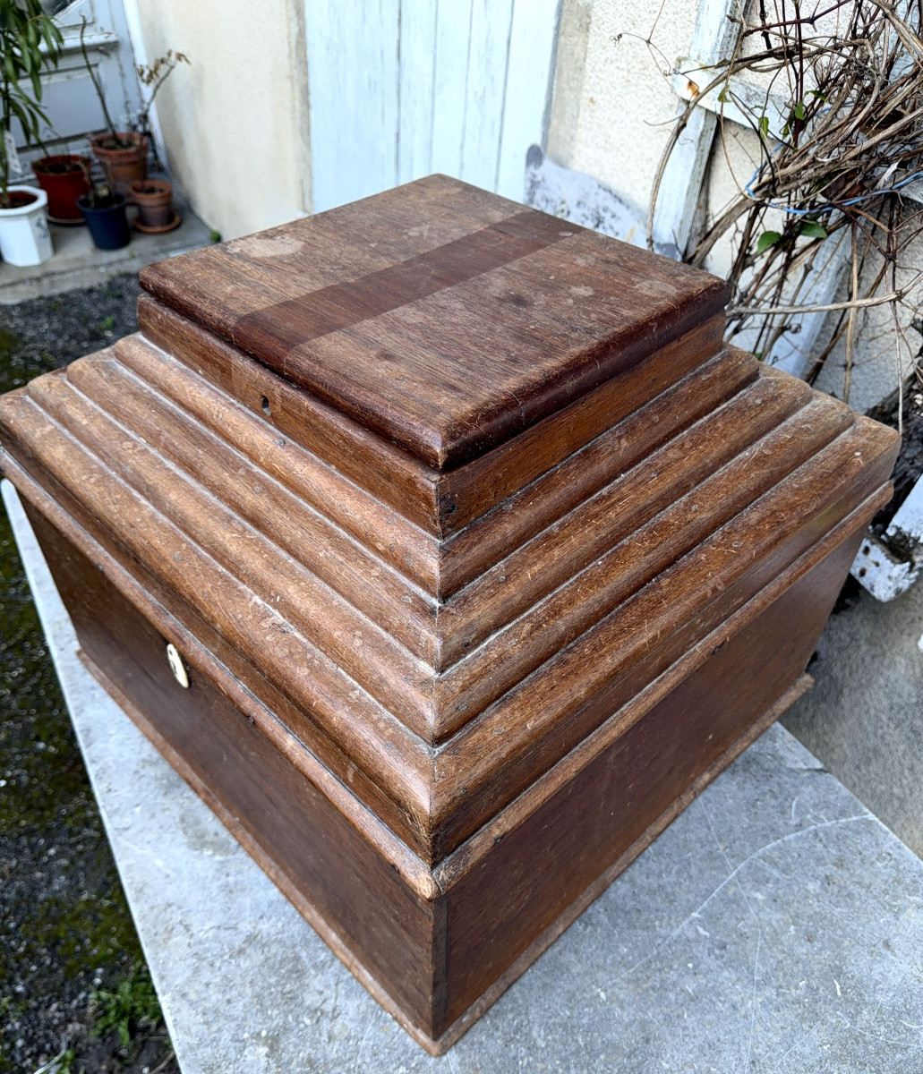 Grande boite a couvercle en gradin en palissandre a deux compartiments ,pour la liturgie XIXème-photo-6