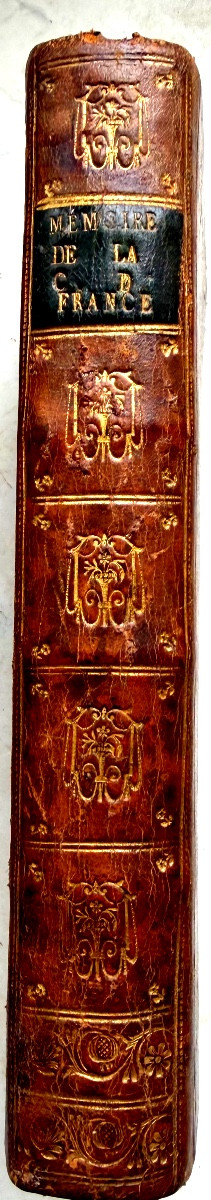 Historical Memoirs And Anecdotes: The Court Of France During The Favor Of The Marquise De Pompadour